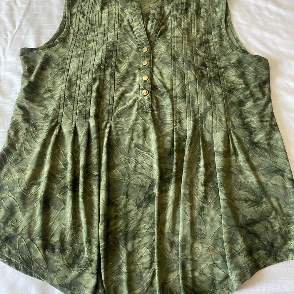 Green Sleeveless Top